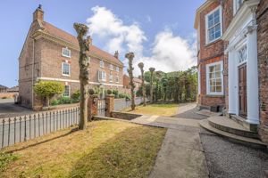 Gardens- click for photo gallery